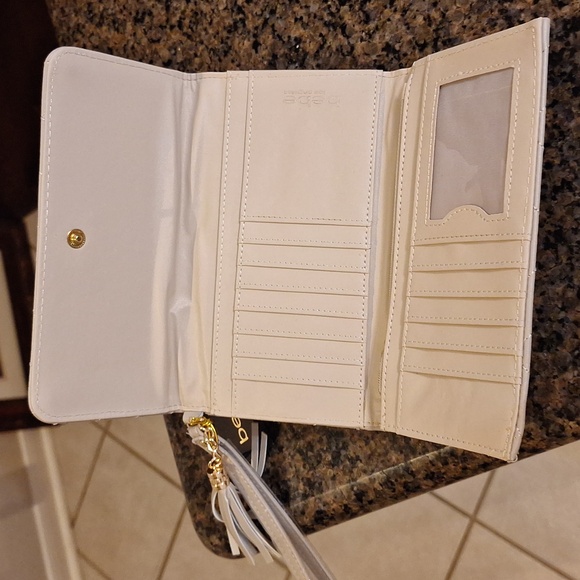 Bebe Sophia Trifold Wristlet - Picture 2 of 3